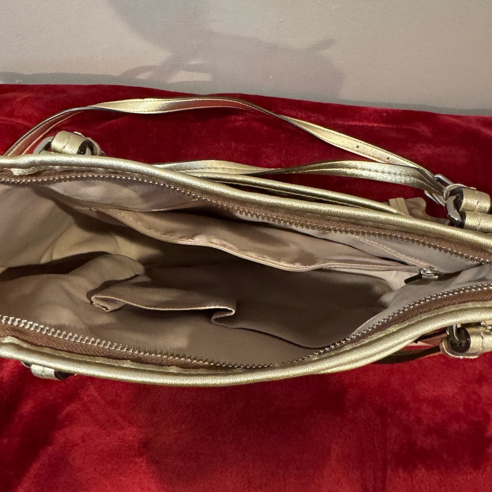 Coach Tan and Cream Shoulder Bag - Picture 2 of 3